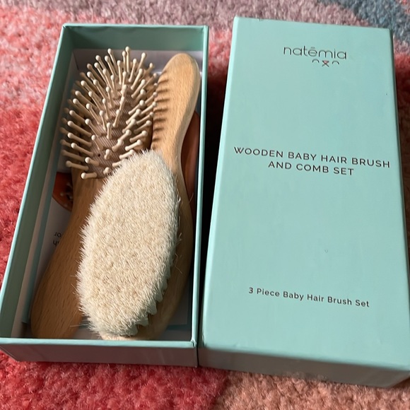 Natēmia Baby Hairbrush Set - Picture 2 of 3